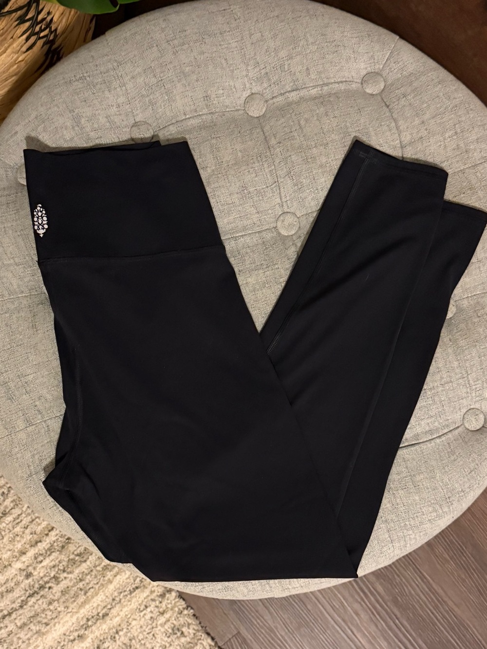 Free People Black Never Better 7/8 Length Leggings Size  Medium EUC Retail $98
